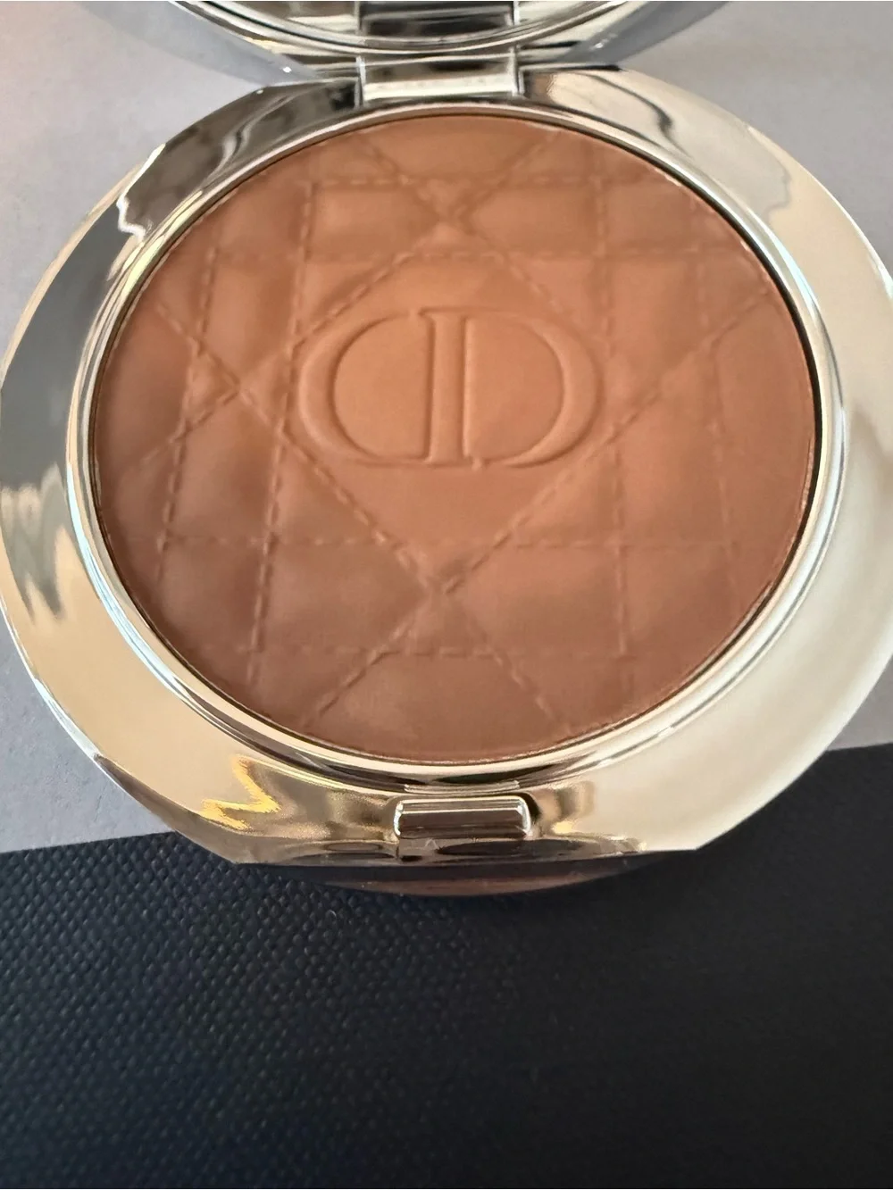 Dior pressed bronzing